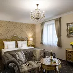 Chateau Sanov ホテル 5*