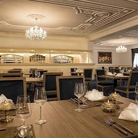 Chateau Sanov Hotel