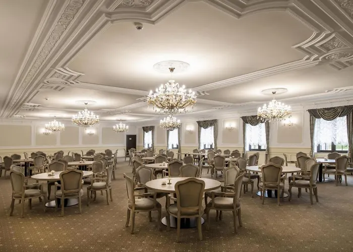 מלון Chateau Sanov 5*