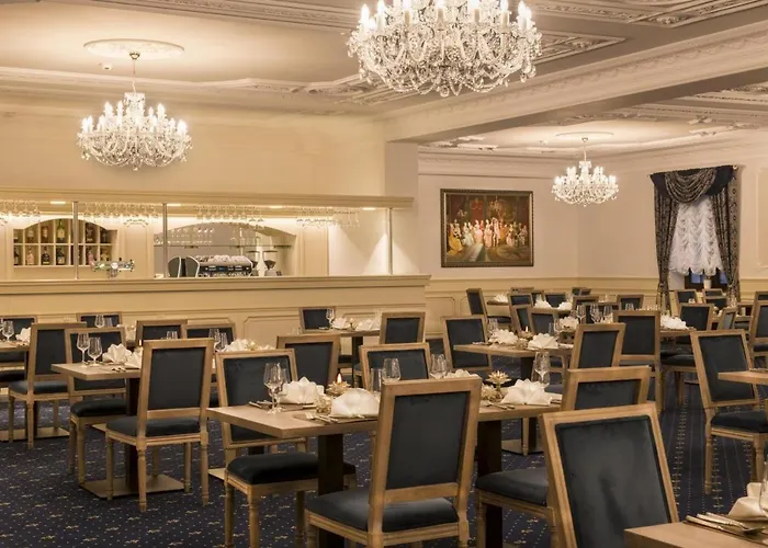מלון Chateau Sanov 5*